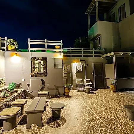 Toula 3* Santorini Island